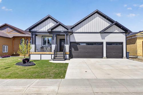 40 Viceroy Cres, Olds, AB, T4H0G2 | Card Image