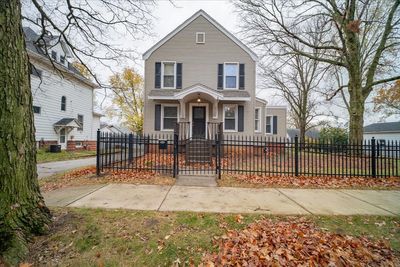 605 E Jackson Street, House other with 4 bedrooms, 2 bathrooms and null parking in Bloomington IL | Image 1