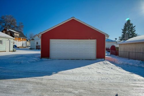 1117 Lincoln Ave, Eveleth, MN, 55734-2606 | Card Image