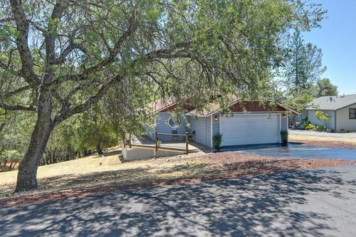 2049 Maydress Ct, Cool, CA, 95614-2554 | Card Image