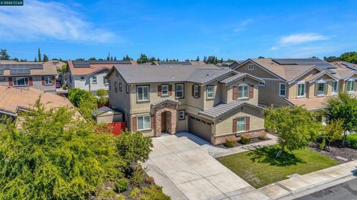 520 Stone Mountain Dr, Oakley, CA, 94561-5097 | Card Image
