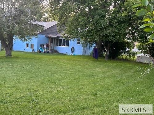 798 Garfield St, Idaho Falls, ID, 83401-2758 | Card Image