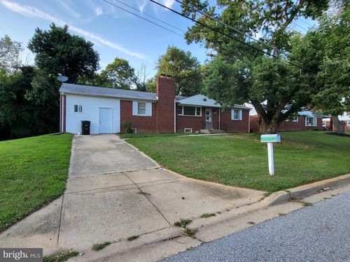 5900 Arbroath Dr, CLINTON, MD, 20735-1513 | Card Image