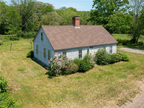 383 Putnam Pike, Chepachet, RI, 02814-2162 | Card Image
