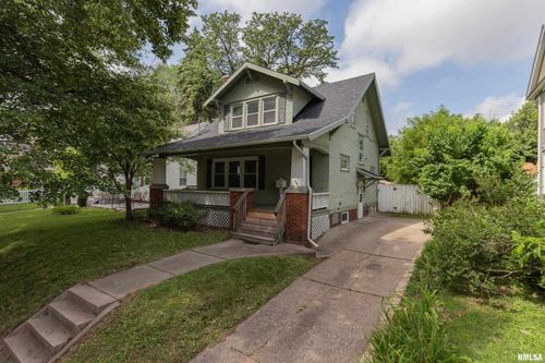 711 3rd Street A, Moline, IL, 61265-1207 | Card Image