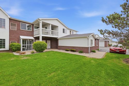 2775 11th Pl, Kenosha, WI, 53140-6411 | Card Image