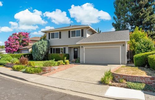 785 Dogwood Cir, Fairfield, CA, 94533-1455 | Card Image