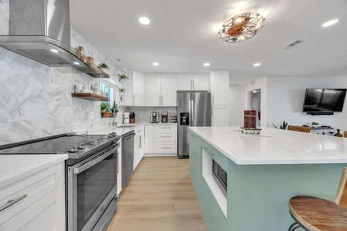 1611 Sw 3rd Ave, Pompano Beach, FL, 33060-9112 | Card Image