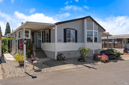 705 Sequoia Street, Windsor, CA, 95492 | Card Image