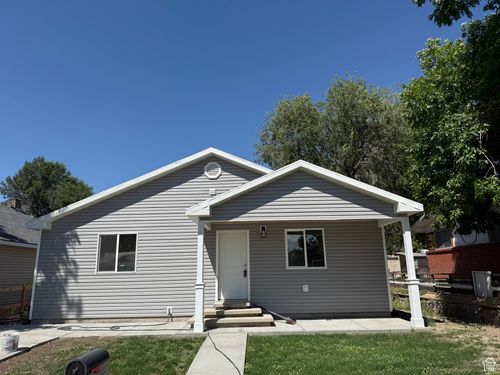 239 Van Buren St, American Falls, ID, 83211-1225 | Card Image