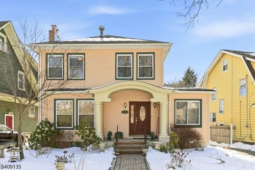 95 Parkway E, Bloomfield, NJ, 07003-5721 | Card Image