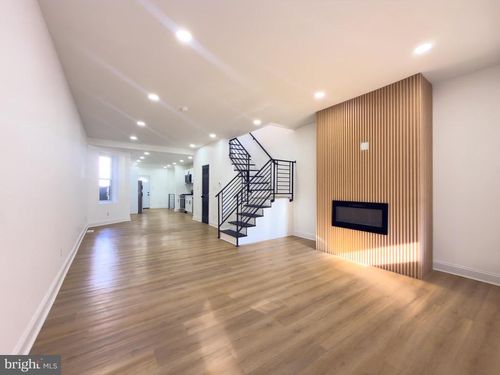 5237 Greenway Ave, PHILADELPHIA, PA, 19143-5013 | Card Image