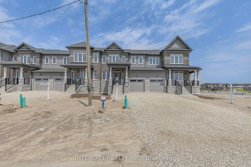 3 Avalon Dr, Wasaga Beach, ON, L9Z0M2 | Card Image