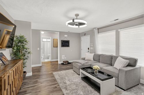 76 E 700 N, La Verkin, UT, 84745-7800 | Card Image