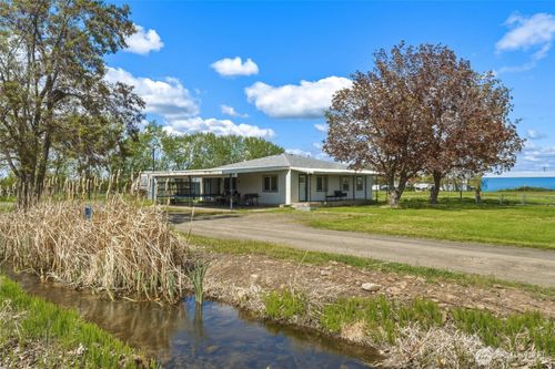 84240 Weis Rd, Milton-Freewater, OR, 97862-7660 | Card Image