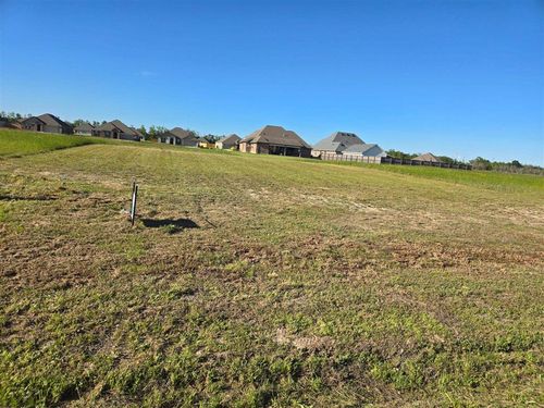 8100 Kinslee Ln, Iowa, LA, 70647-3974 | Card Image