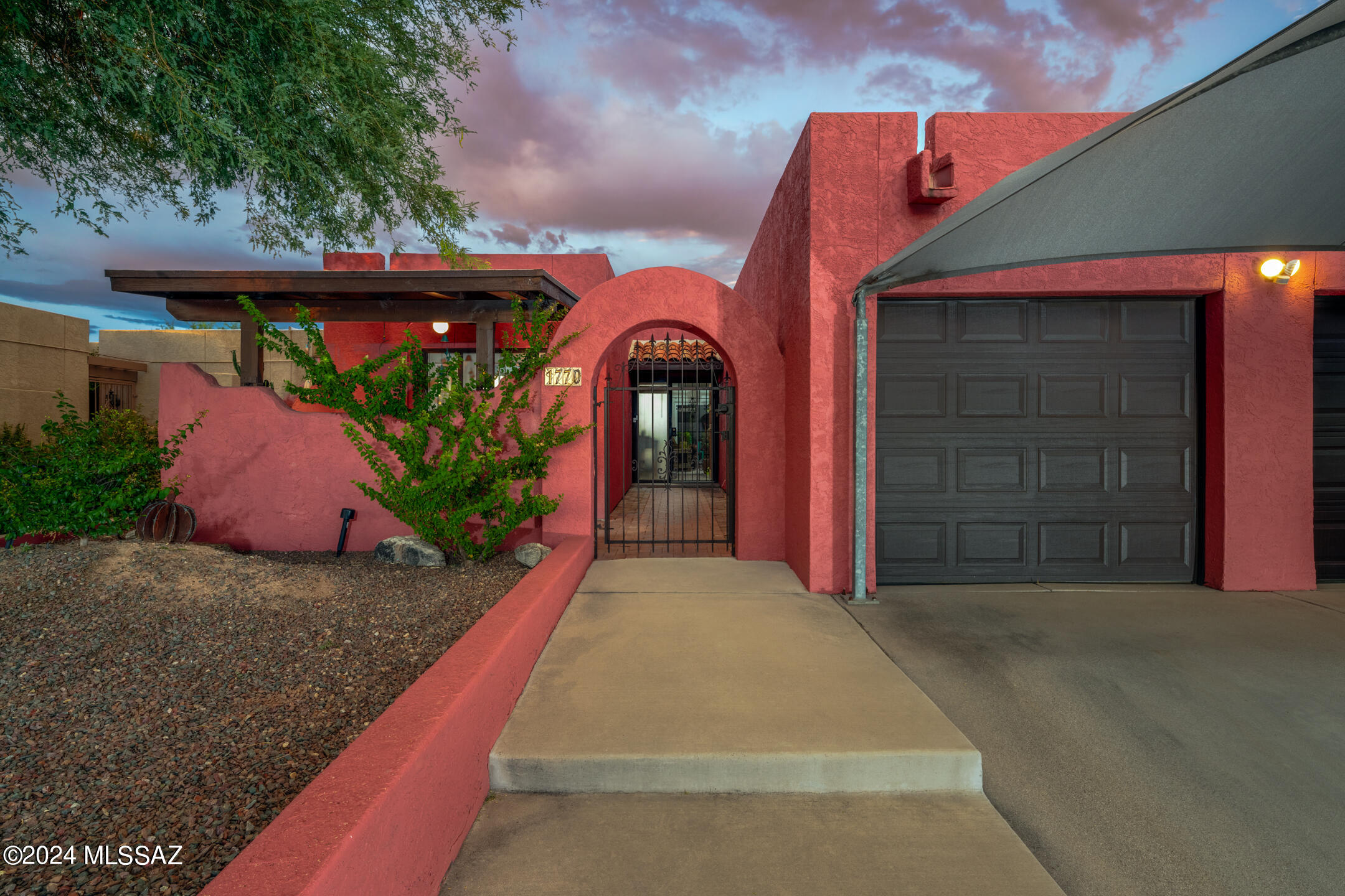 Frances Blvd, Tucson, AZ 85712