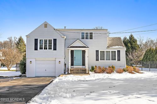 105 Park Ave, Shrewsbury, NJ, 07702-4411 | Card Image