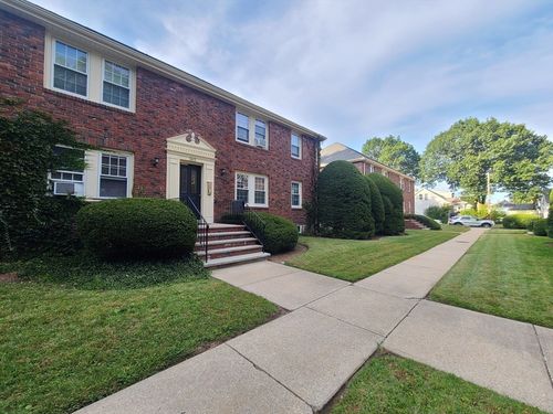 apt-2-165 Everett St, Quincy, MA, 02170-1348 | Card Image