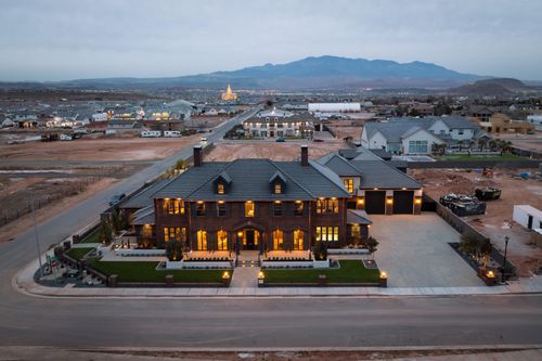 3227 E Ashbury Dr, St George, UT, 84790-3602 | Card Image