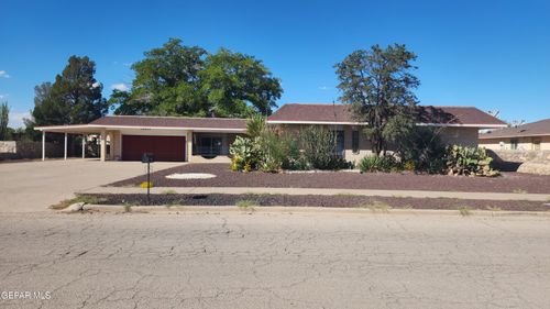 14937 Roslyn Dr, Horizon City, TX, 79928-7204 | Card Image