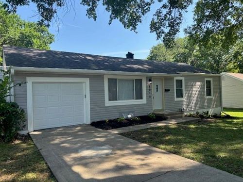 8818 E 80th Ter, Raytown, MO, 64138-1501 | Card Image
