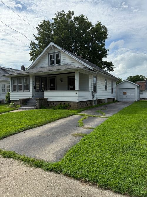 1707 W 3rd St, DIXON, IL, 61021-2626 | Card Image