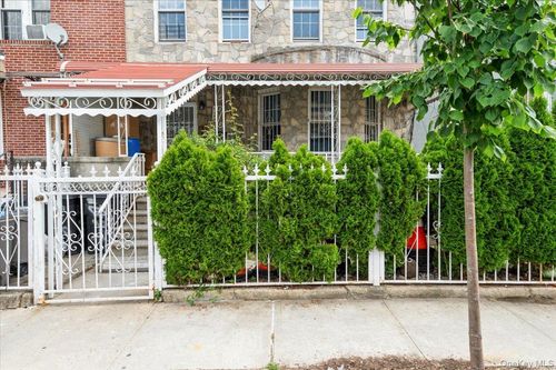 2748 Holland Ave, Bronx, NY, 10467-8710 | Card Image