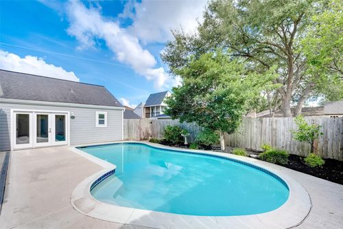 1107 Stoney Hill Dr, Houston, TX, 77077-1025 | Card Image