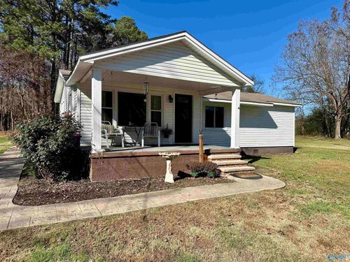 28 Woodard Pvt Dr, Laceys Spring, AL, 35754-6006 | Card Image