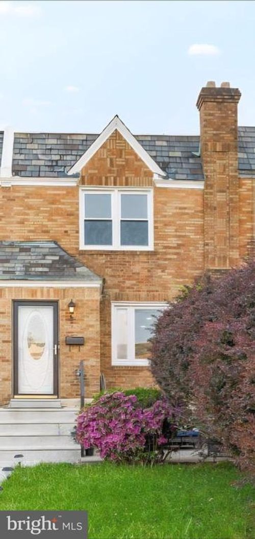 8332 Forrest Ave, PHILADELPHIA, PA, 19150-2017 | Card Image