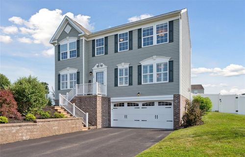 108 Norfolk Dr, Sarver, PA, 16055-8421 | Card Image