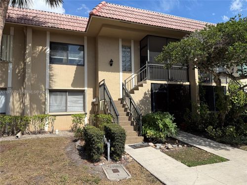 204-302 Lakeview Dr, Weston, FL, 33326-1313 | Card Image