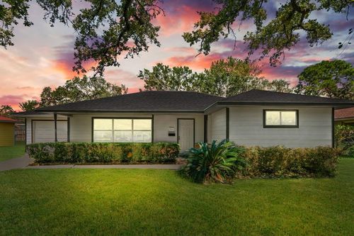 5006 Live Oak Dr, Texas City, TX, 77591-4632 | Card Image