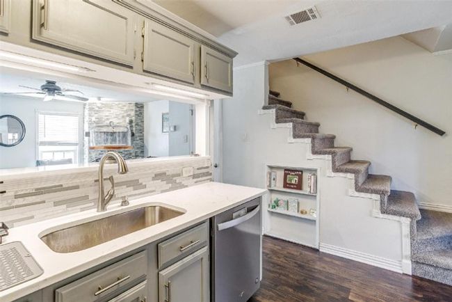 32 Abbey Rd, Condo with 2 bedrooms, 2 bathrooms and null parking in Euless TX | Image 10