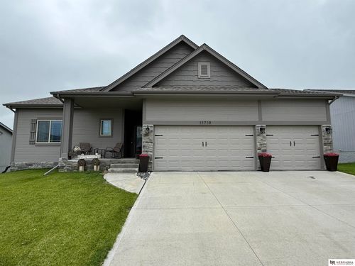 11719 S 113th Ave, Papillion, NE, 68046-5585 | Card Image