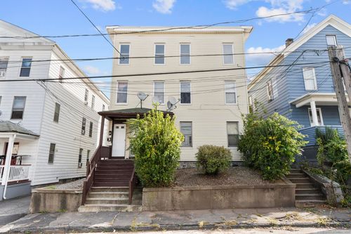73 South St, Waterbury, CT, 06706-1527 | Card Image
