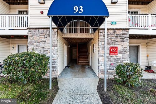 93100-93 Fern Oak Cir, STAFFORD, VA, 22554-8460 | Card Image