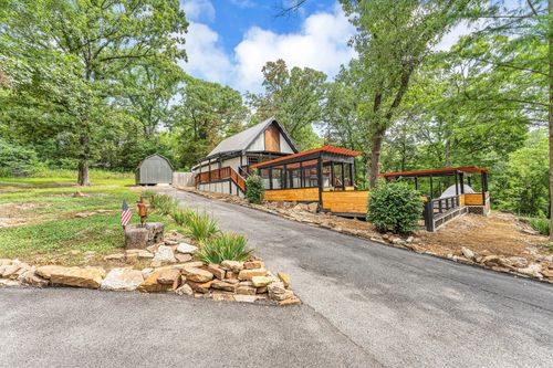 27028 Saint Johns Wood Ln, Shell Knob, MO, 65747-7682 | Card Image