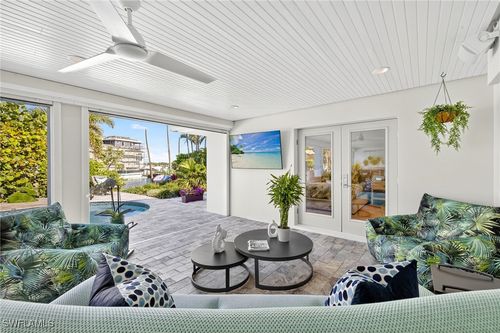 5215 Seashell Ave, NAPLES, FL, 34103-2463 | Card Image