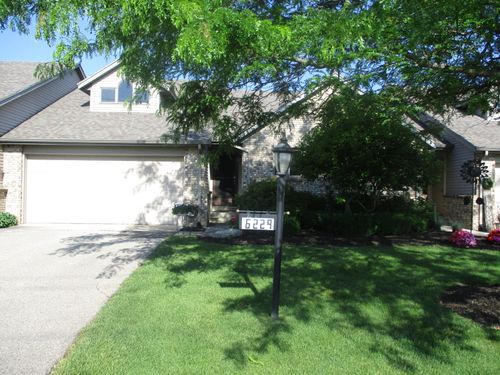 6229 Eastridge Dr, Hudsonville, MI, 49426-8707 | Card Image