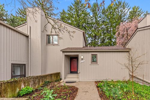 2172 Overlook Ct, Ann Arbor, MI, 48103-2336 | Card Image