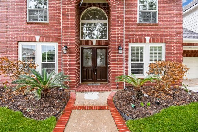 7111 Morrow Ct, House other with 5 bedrooms, 4 bathrooms and 3 parking in Sugar Land TX | Image 5