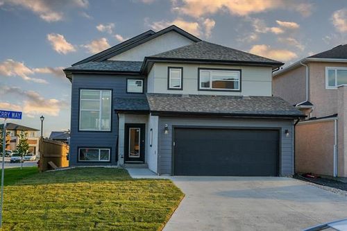 2 Cherry Way, West St Paul, MB, R4A0E8 | Card Image