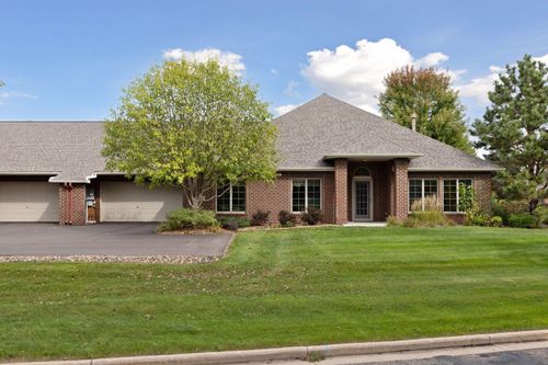 261 W Canyon Dr, HUDSON, WI, 54016-7719 | Card Image