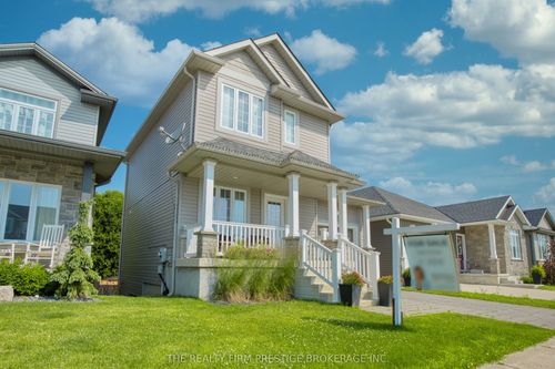 27 Willis Ave, Strathroy, ON, N7G0B6 | Card Image