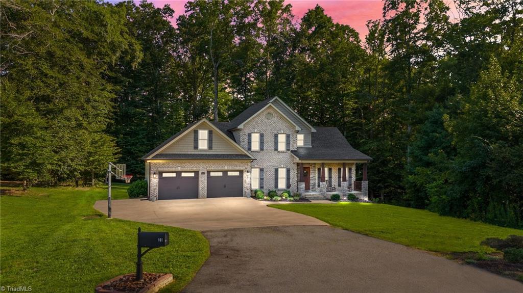 Channy Ln, Lexington, NC 27295