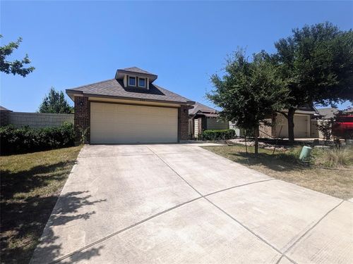 242 Rock Bluff Ln, San Marcos, TX, 78666-5476 | Card Image