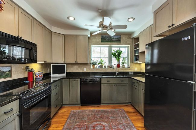 91 Steele Rd, Condo with 4 bedrooms, 2 bathrooms and null parking in Peterborough NH | Image 8