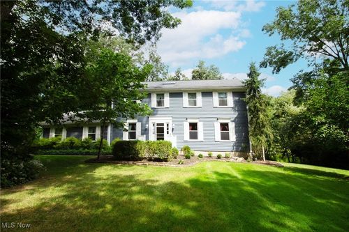 610 Deep Woods Dr, Aurora, OH, 44202-9761 | Card Image